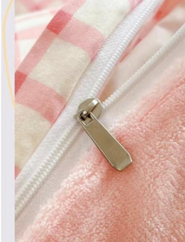 Sweet Strawberry Bedding Set