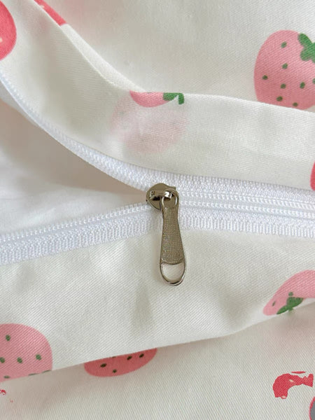 Cute Strawberries Bedding Set