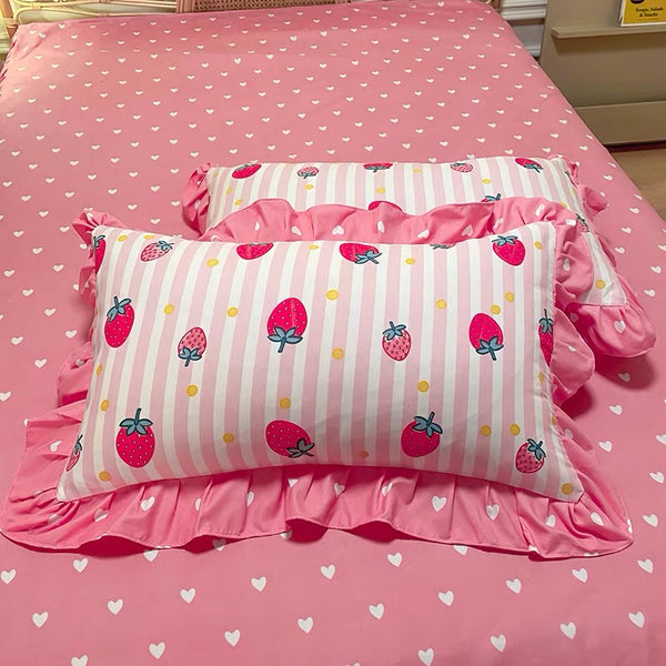 Cute Strawberry Bedding Set