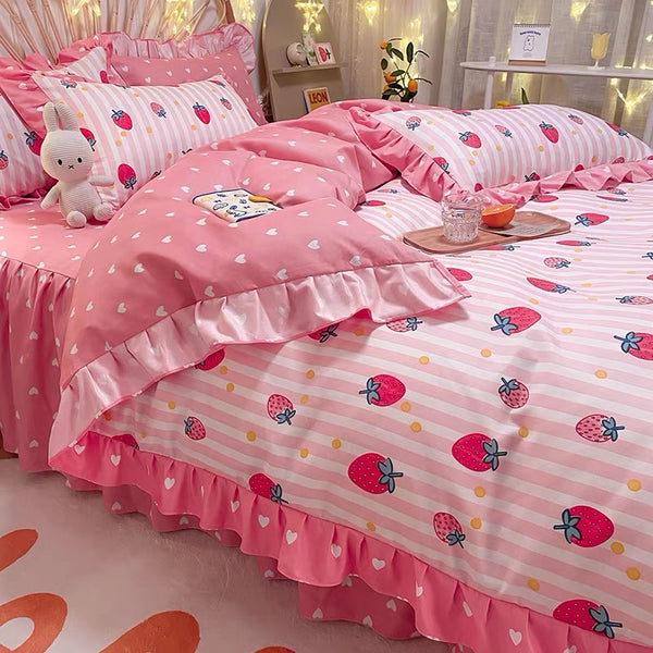 Cute Strawberry Bedding Set