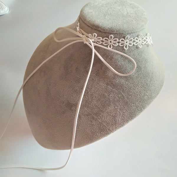 Handmade Lace Flowers Choker