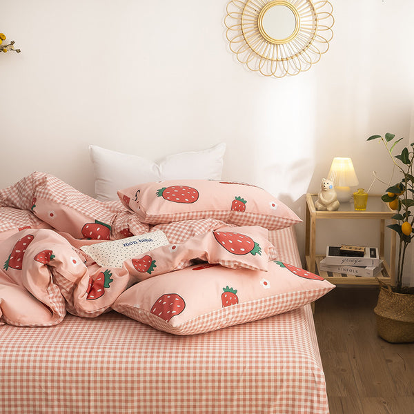 Fresh Strawberry Bedding Set