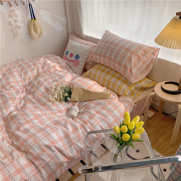 Sweet Plaid Bedding Set