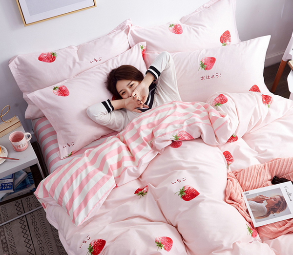 Stripe Strawberry Bedding Set