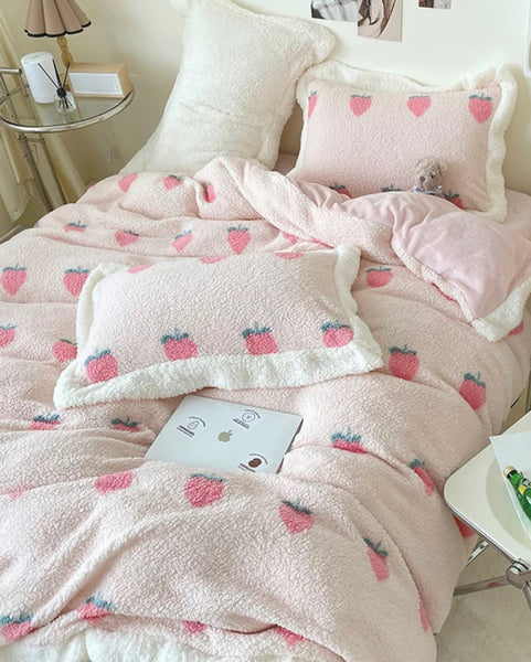 Soft Peaches Bedding Set