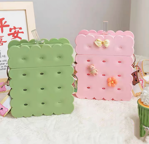 Funny Biscuits Drinking Bottle