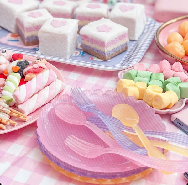 Cute Plaid Plates