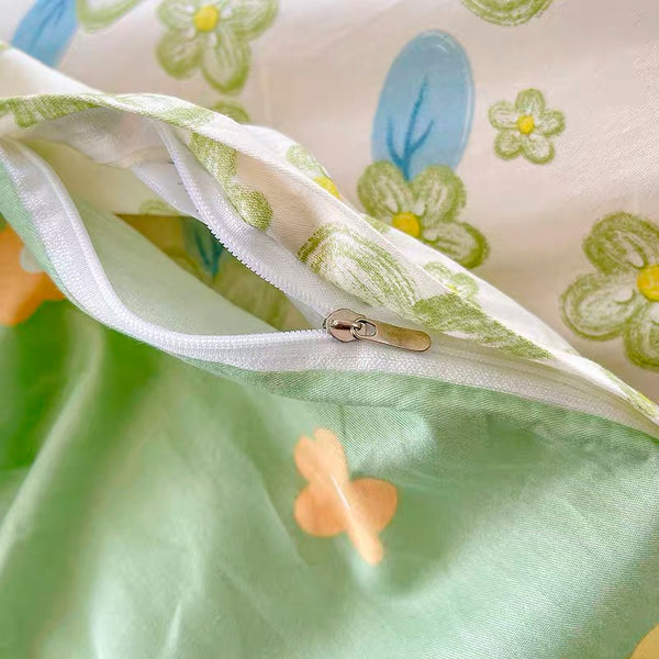 Cute Flowers Bedding Set