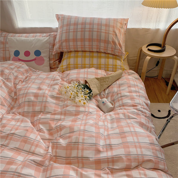 Sweet Plaid Bedding Set