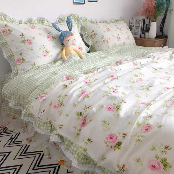 Cute Flowers Bedding Set