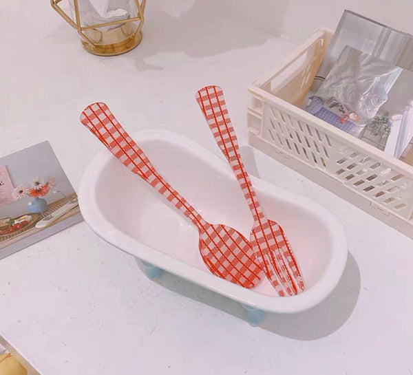 Cute Plaid Plates