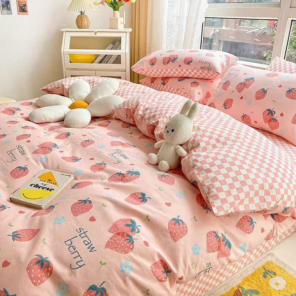 Sweet Strawberries Bedding Set