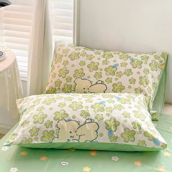 Cute Flowers Bedding Set