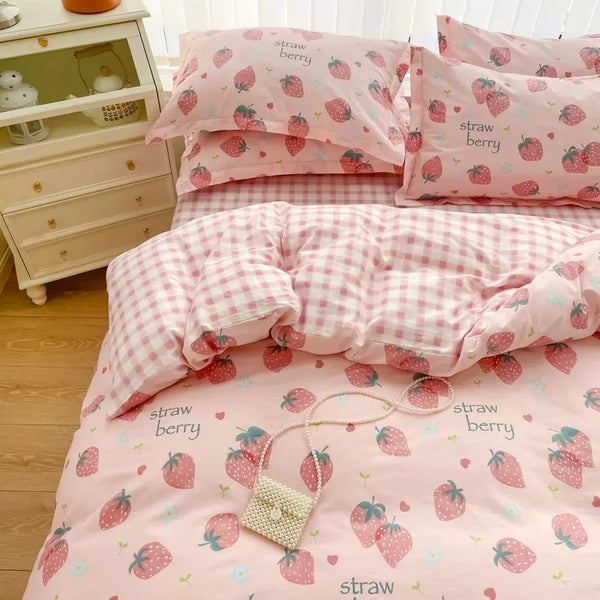 Cute Strawberry Bedding Set