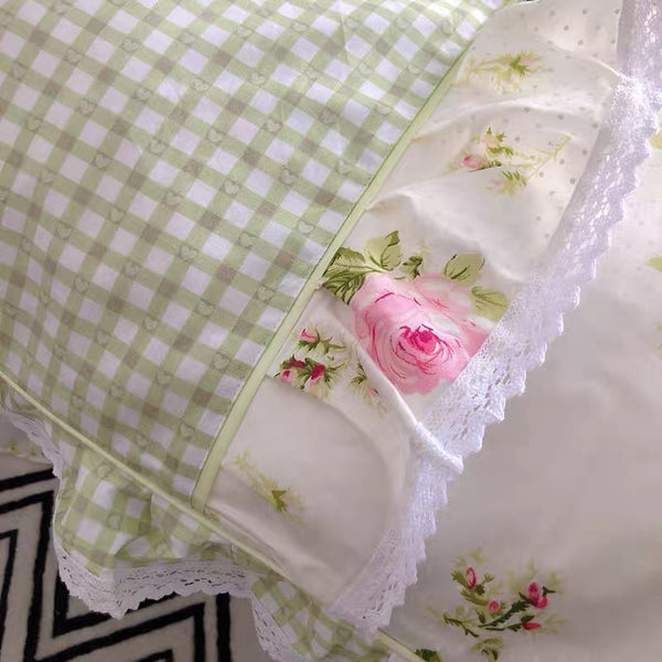 Cute Flowers Bedding Set