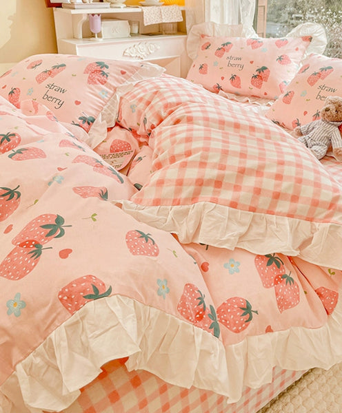 Sweet Strawberries Bedding Set
