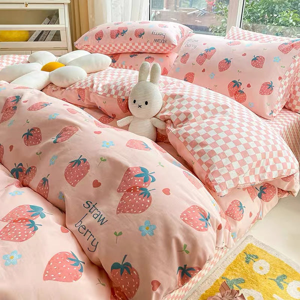 Sweet Strawberries Bedding Set