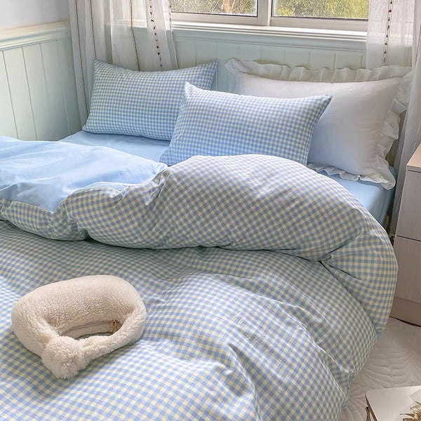 Cute Plaid Bedding Set