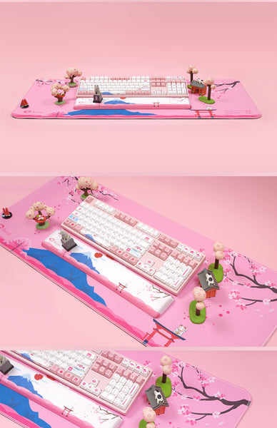 Harajuku Sakura Mouse Pad