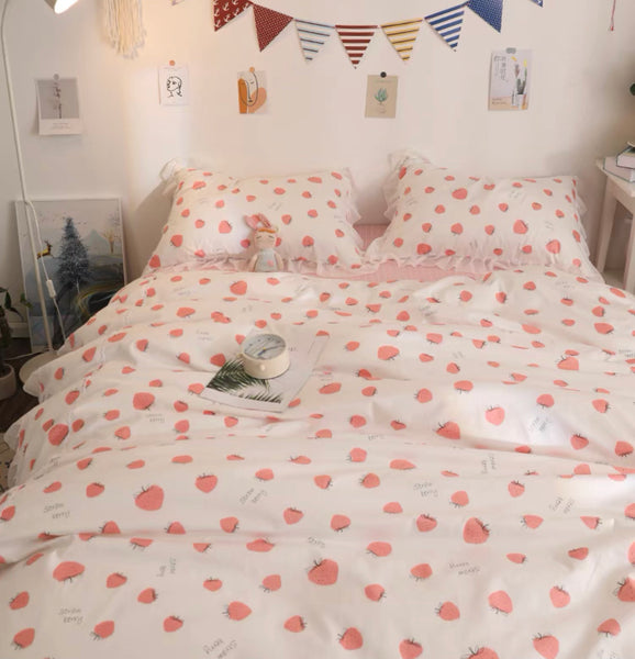 Little Strawberry Bedding Set