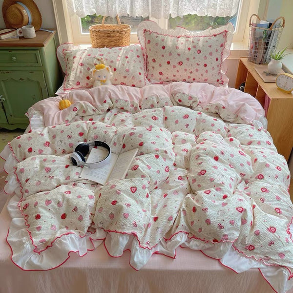 Cute Strawberry Bedding Set