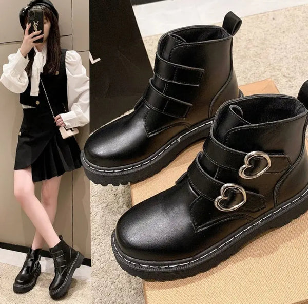 Cute Loves Martin Boots