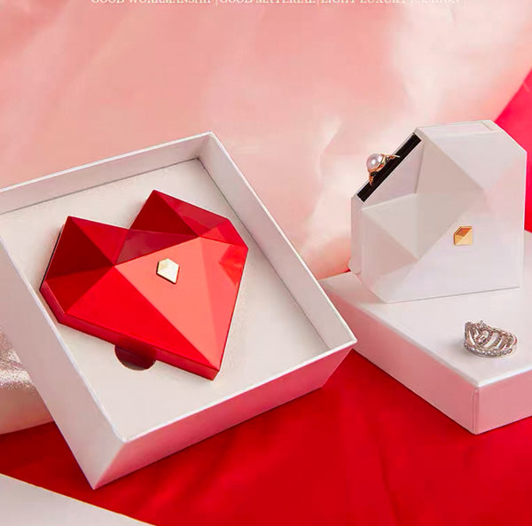 Sweet Love Heart Ring Box