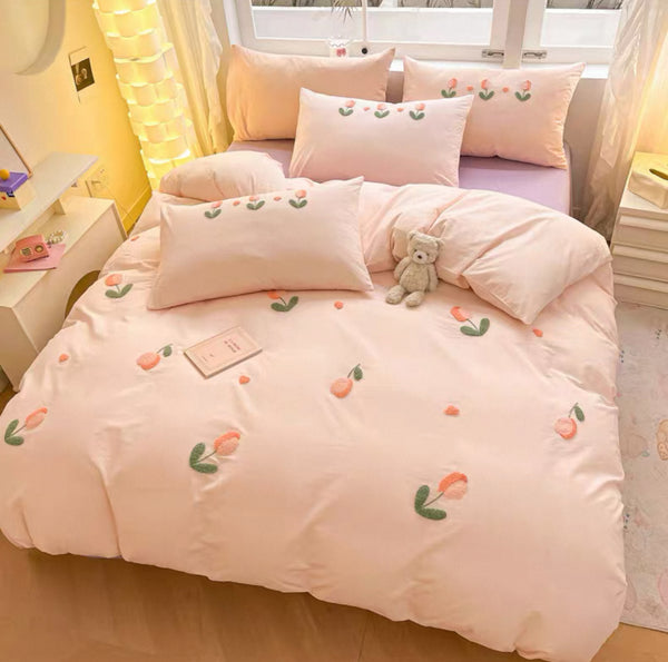 Cute Tulip Bedding Set