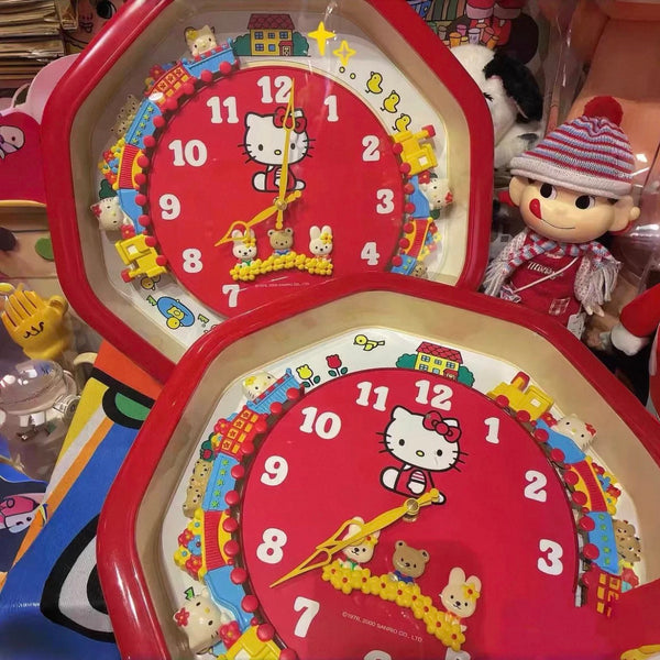 Kawaii Hello Kitty Clock