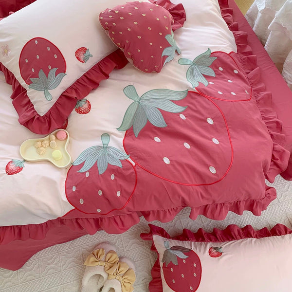 Cute Strawberry Bedding Set