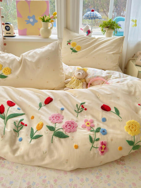 Cute Flowers Bedding Set
