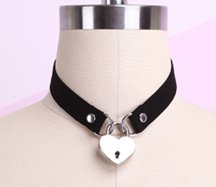 Harajuku Love Choker