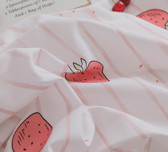 Love Strawberry Bedding Set