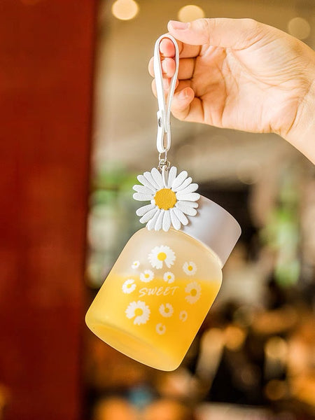 Kawaii Daisy Drinking Bottle