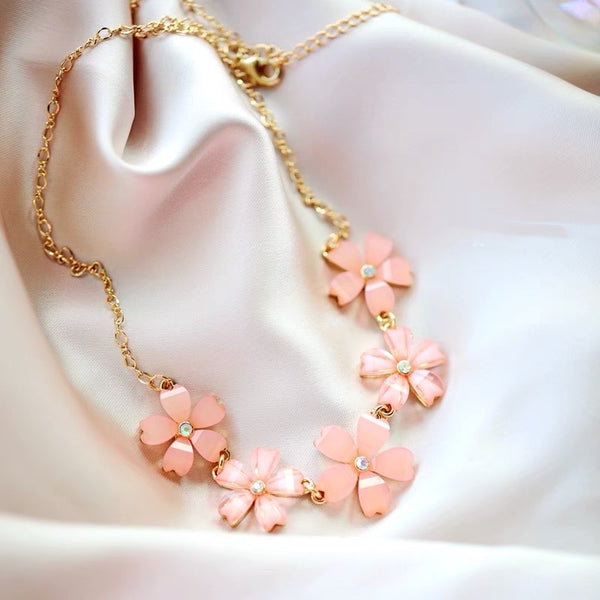 Cute Flowers Necklace