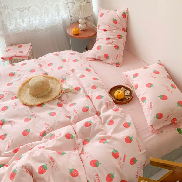 Kawaii Strawberries Bedding Set
