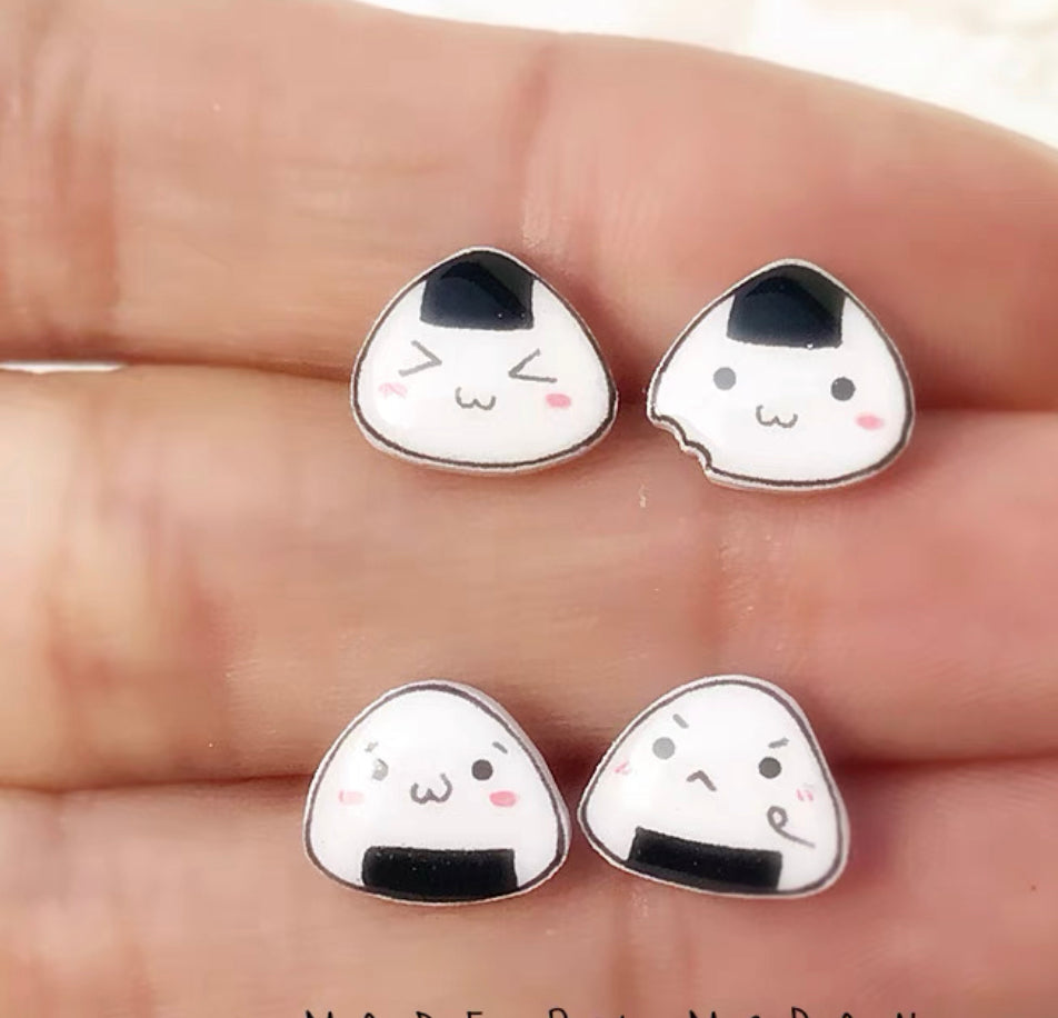 Rice Ball Silver Ear Stud