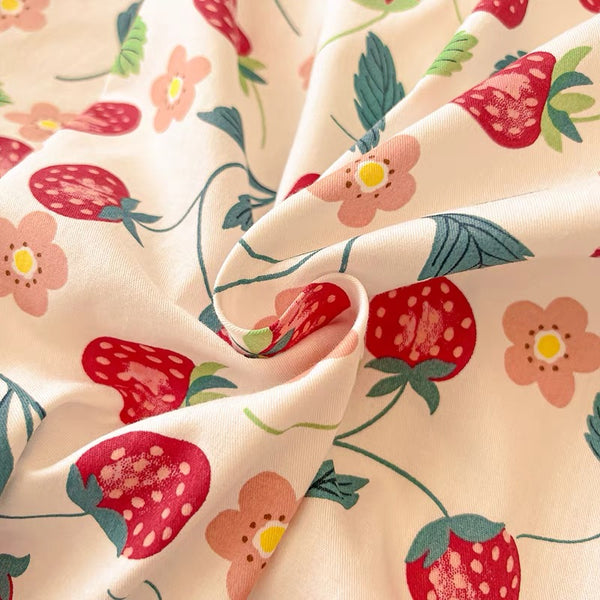 Cute Strawberries Bedding Set