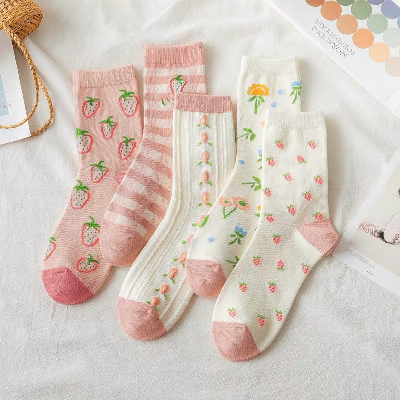 Sweet Strawberry Socks – ivybycrafts