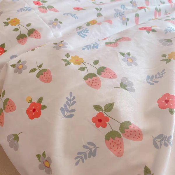Little Strawberry Bedding Set