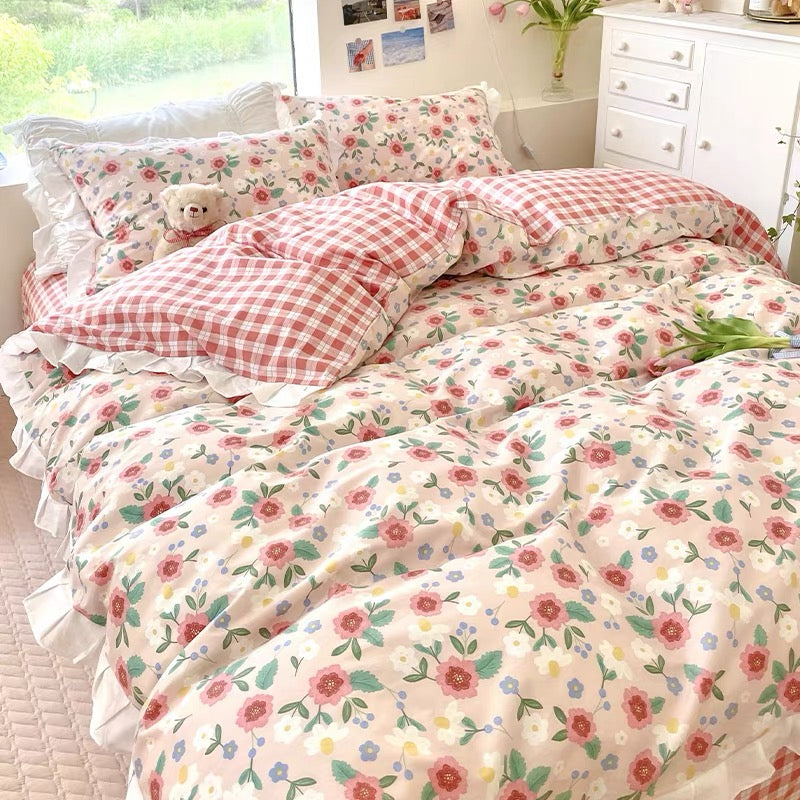 Flower Plaid Bedding Set