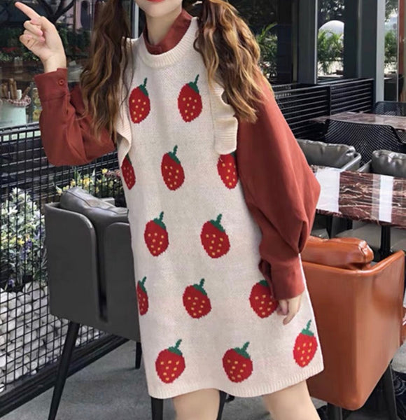 Kawaii Strawberry Knitted Vest Skirt