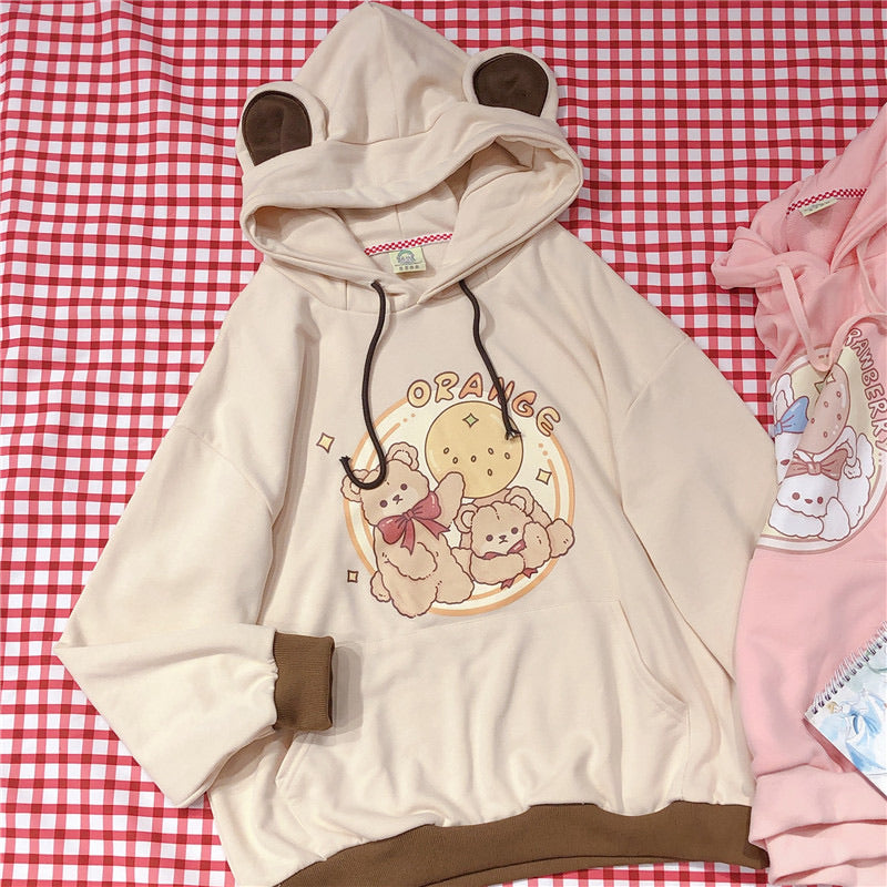 This beary cute hoodie is available now online! 🐻⚾️ #ivyshop