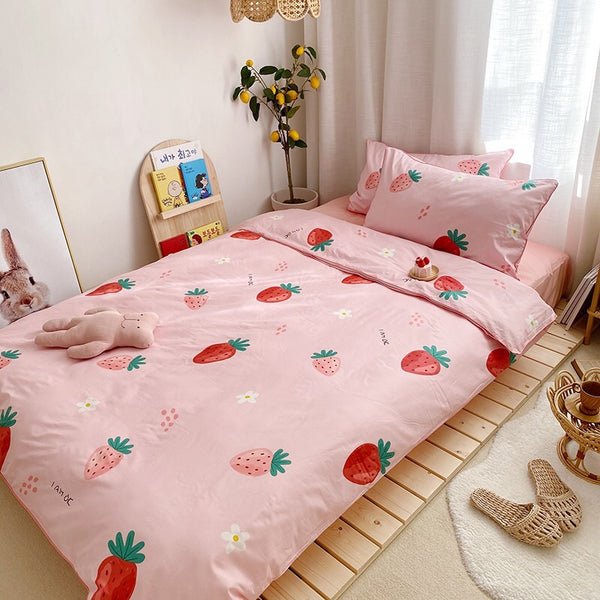Kawaii Strawberry Bedding Set